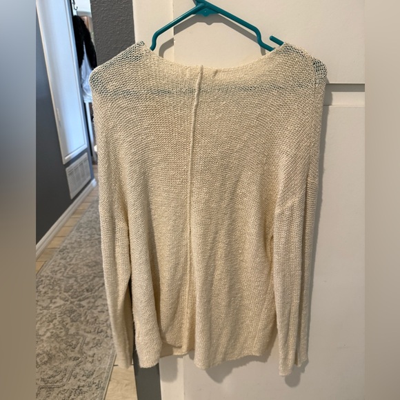 Mod Ref size medium cream colored cardigan. - Picture 3 of 3